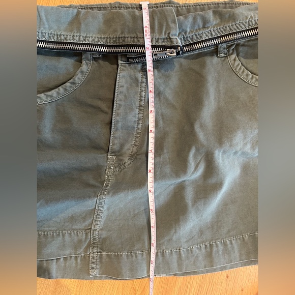 BDG Cargo Skirt NWT from Urban Outfitters - Picture 4 of 6